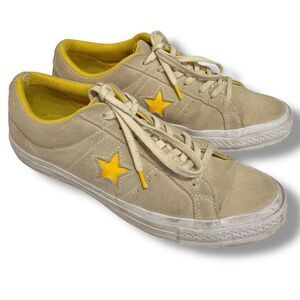 Converse All Star Chuck Taylor Yellow Star Sneakers Women’s Size 10 Men’s Size 8